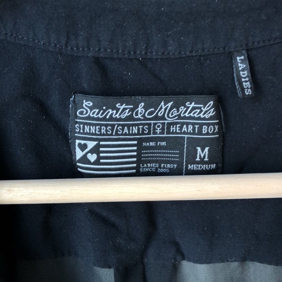 Black high-low sheer-back tank - Picture 3 of 3